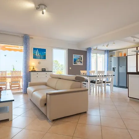 La Clé Vue Mer, Clim, Terrasse, Parking à Apartamento *