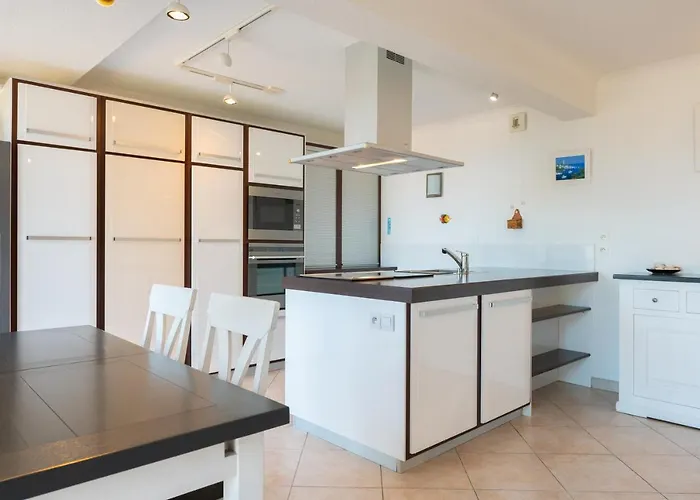 La Clé Vue Mer, Clim, Terrasse, Parking à Hyères