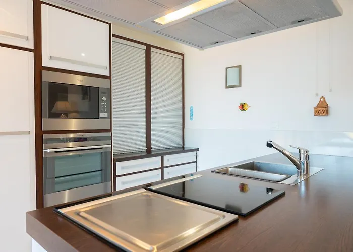 La Clé Vue Mer, Clim, Terrasse, Parking à * Hyères