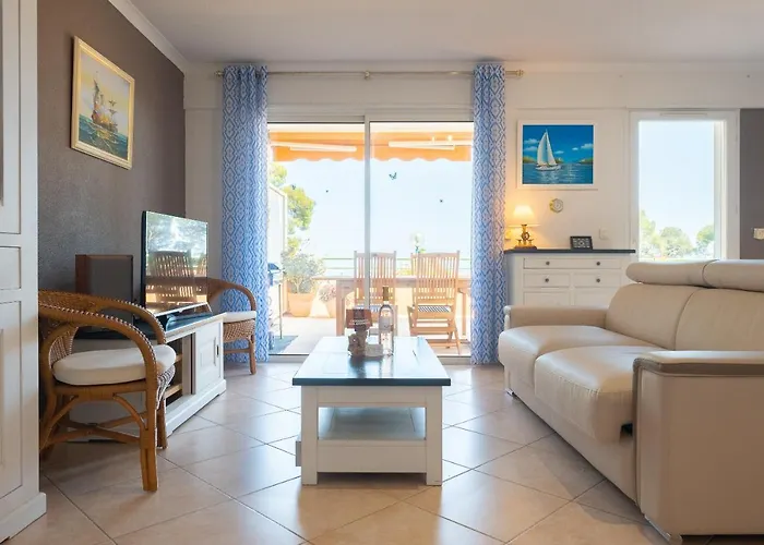 Appartement La Clé Vue Mer, Clim, Terrasse, Parking à Hyères