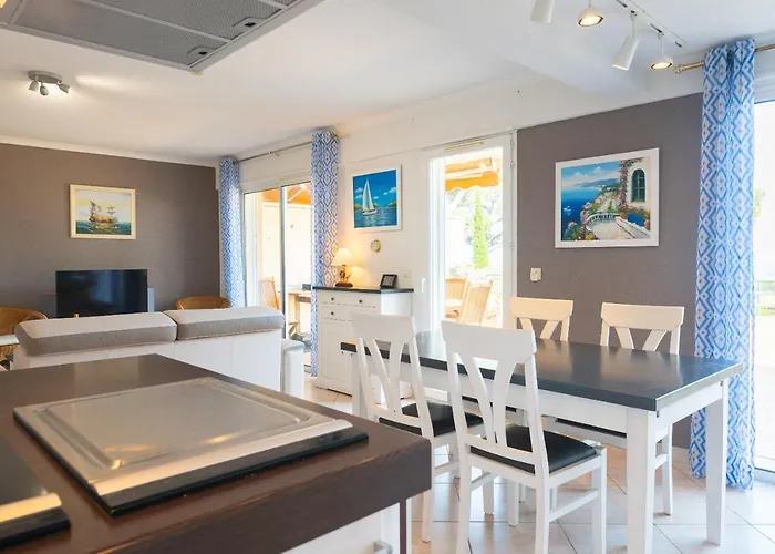 La Clé Vue Mer, Clim, Terrasse, Parking à Appartement